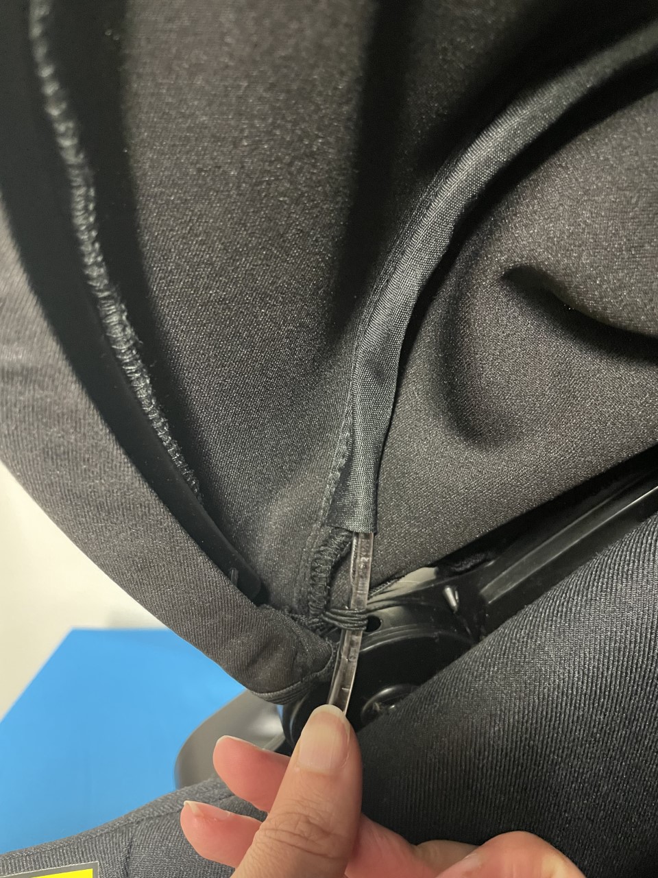 canopy rod entering sleeve.jpg